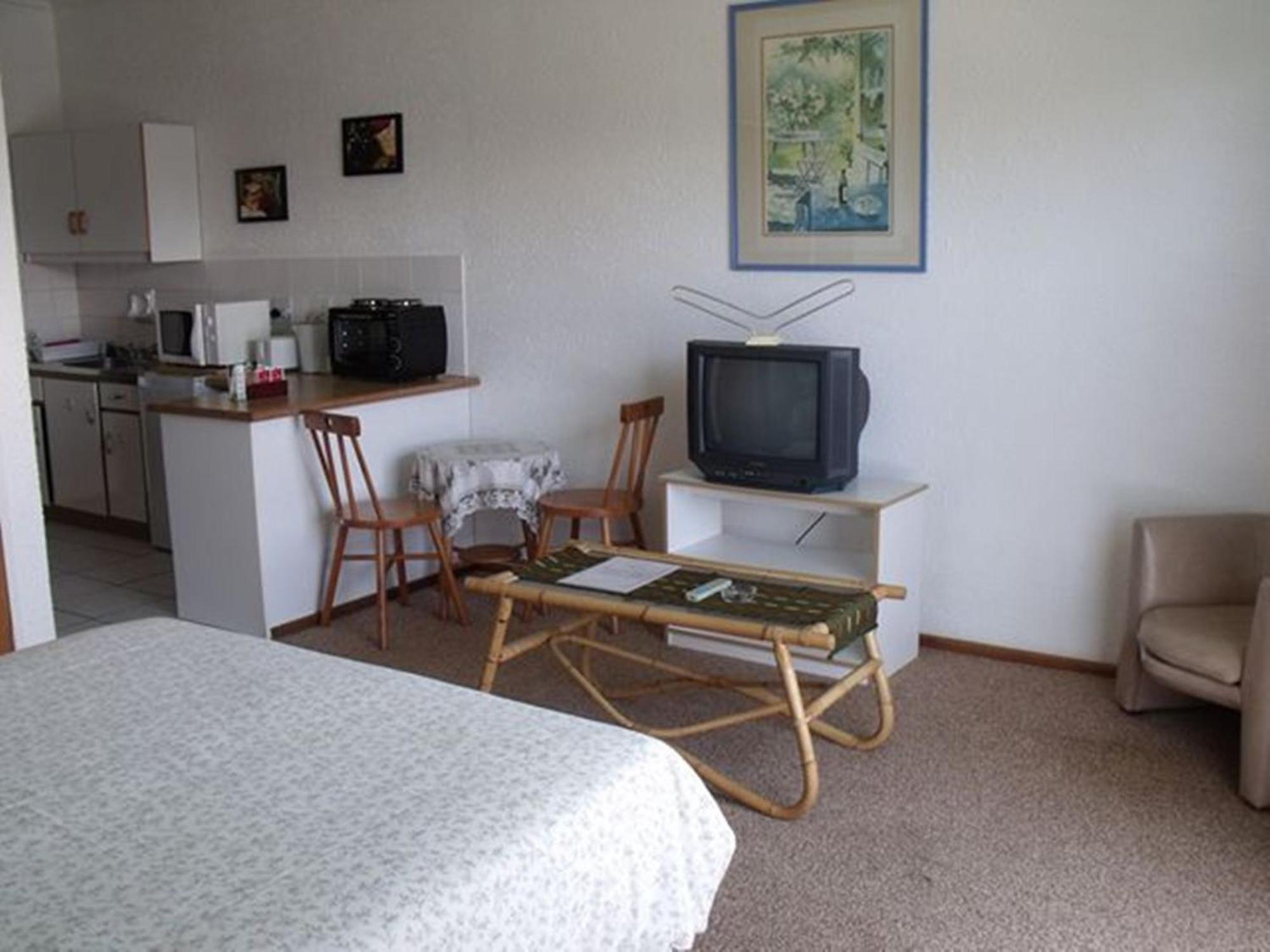 Jamaed Court Apartment George Exterior photo